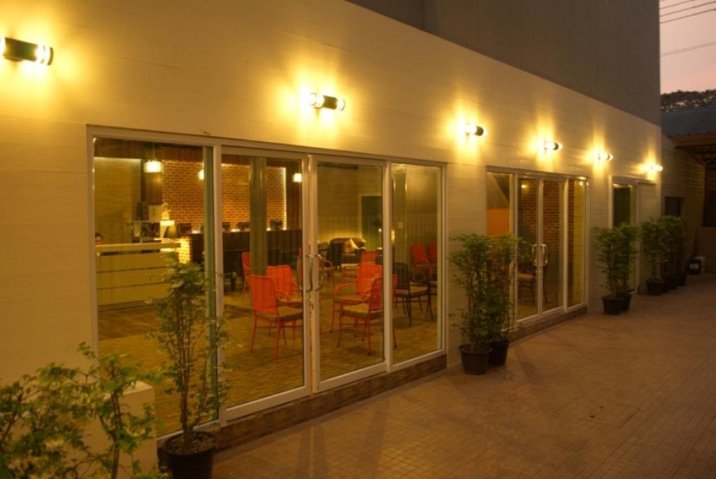 Prajaktra City Hostel Udon Thani Exterior foto